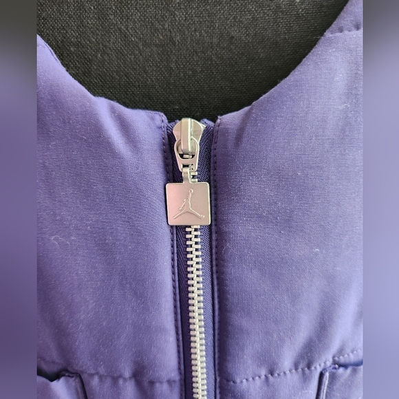Nike Jordan Women's Insulated Loose Fit Purple Quilted Vest Size Large - Picture 4 of 10